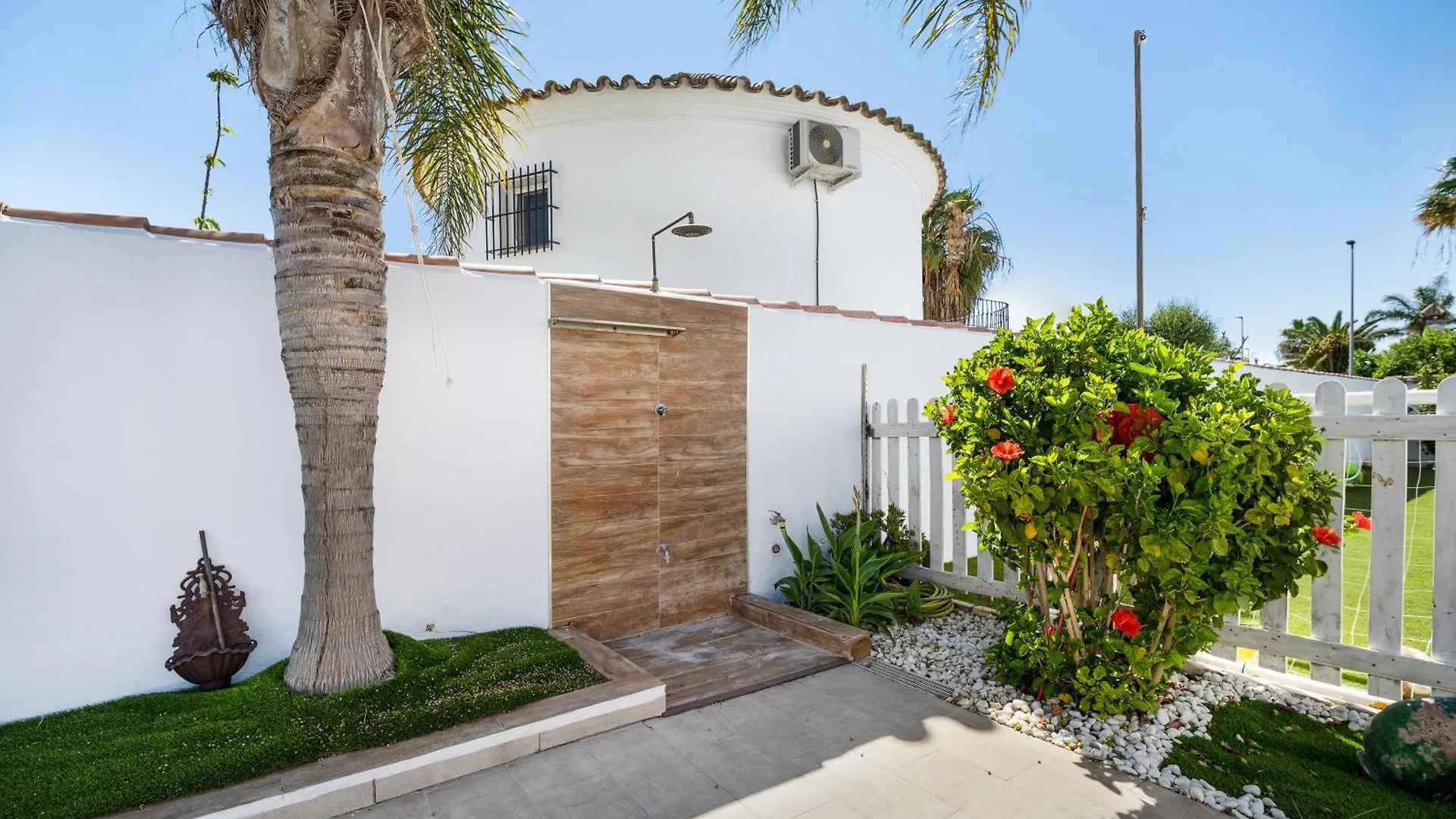 Villa Casa Las Golondrinas-Solo Familias Chiclana de la Frontera Spain